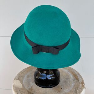 VTG 50s Bollman Green Wool Doeskin Cloche Hat Bow